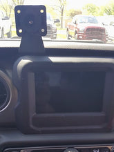 Load image into Gallery viewer, 2018-2020 Jeep Wrangler JL Legend Mount